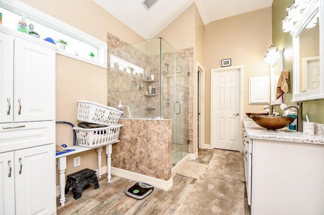 2910 Clayton Ridge Court, Houston, TX 77082