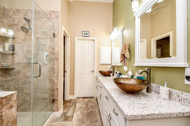 2910 Clayton Ridge Court, Houston, TX 77082