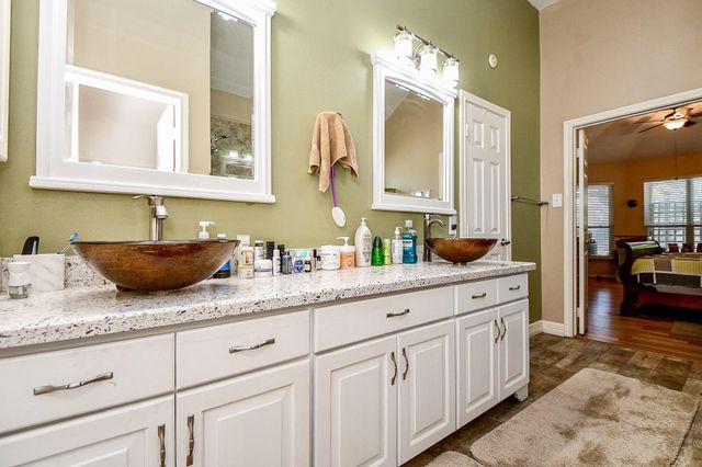 2910 Clayton Ridge Court, Houston, TX 77082