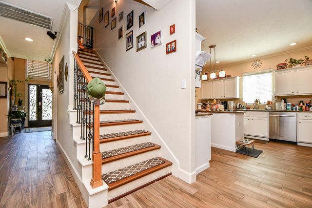 2910 Clayton Ridge Court, Houston, TX 77082