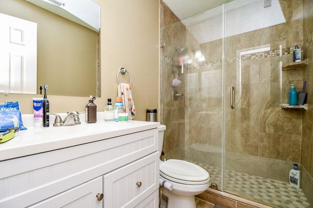 2910 Clayton Ridge Court, Houston, TX 77082