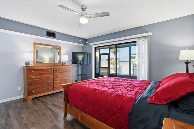 1009 SE 46TH LANE 104, Cape Coral, FL 33904