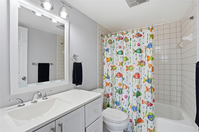 1009 SE 46TH LANE 104, Cape Coral, FL 33904