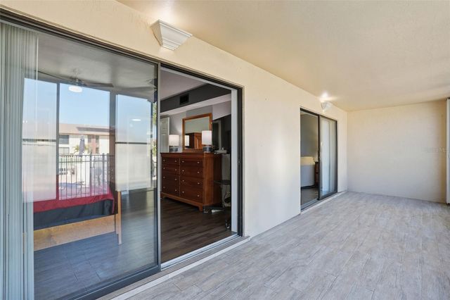 1009 SE 46TH LANE 104, Cape Coral, FL 33904