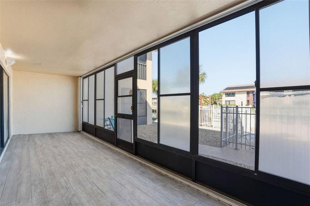 1009 SE 46TH LANE 104, Cape Coral, FL 33904