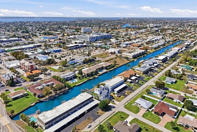 1009 SE 46TH LANE 104, Cape Coral, FL 33904