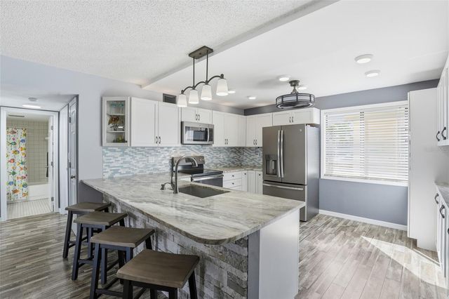 1009 SE 46TH LANE 104, Cape Coral, FL 33904