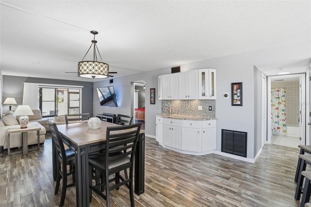 1009 SE 46TH LANE 104, Cape Coral, FL 33904