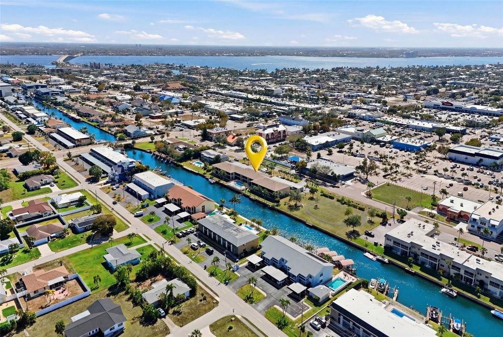 1009 SE 46TH LANE 104, Cape Coral, FL 33904