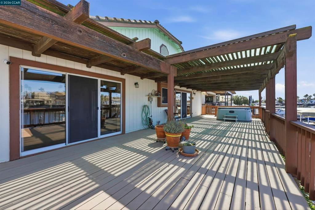 Image 29 of property listing at 2008 Windward Pt, Discovery Bay, CA 94505