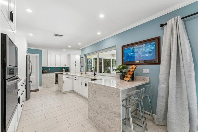 4430 NE 30th Avenue, Lighthouse Point, FL 33064