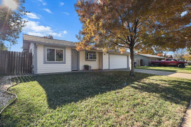 1261 Woodside Meadows Drive, Redding, CA 96002