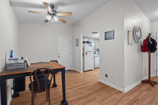 1261 Woodside Meadows Drive, Redding, CA 96002