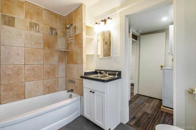 1017 Washtenaw Road, Ypsilanti, MI 48197