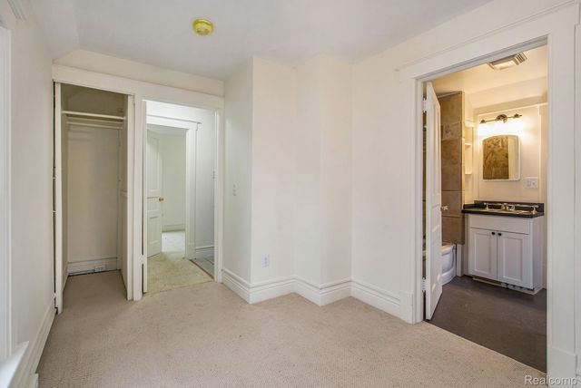 1017 Washtenaw Road, Ypsilanti, MI 48197