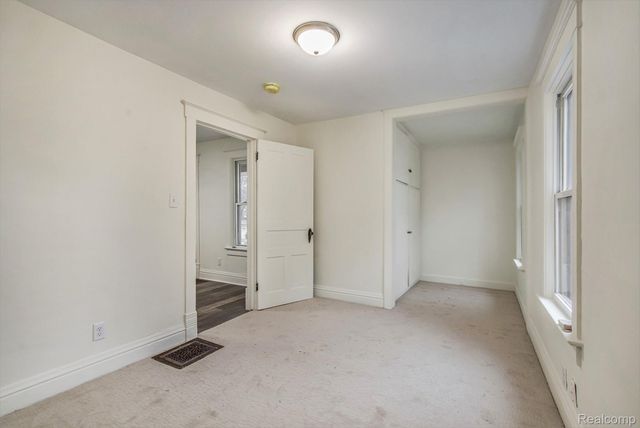 1017 Washtenaw Road, Ypsilanti, MI 48197