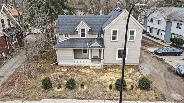 1017 Washtenaw Road, Ypsilanti, MI 48197