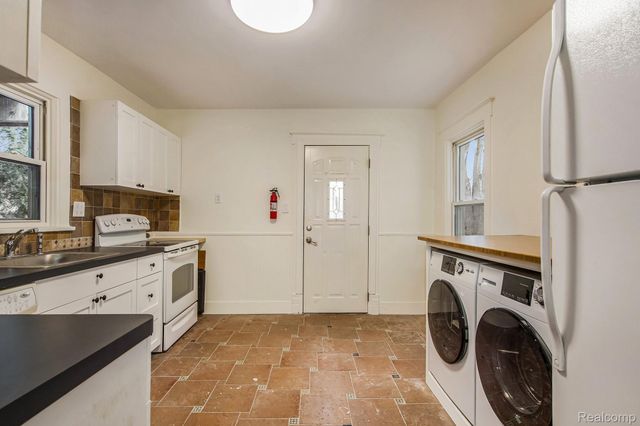 1017 Washtenaw Road, Ypsilanti, MI 48197