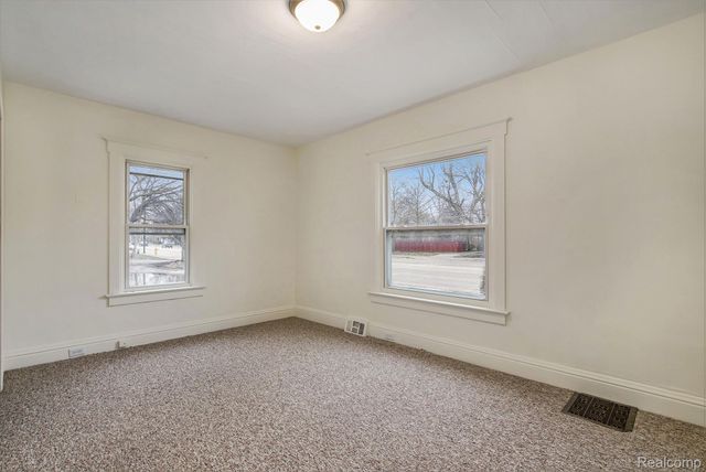 1017 Washtenaw Road, Ypsilanti, MI 48197