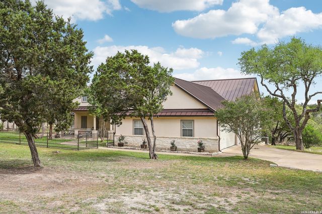 223 Summer Glen, New Braunfels, TX 78132