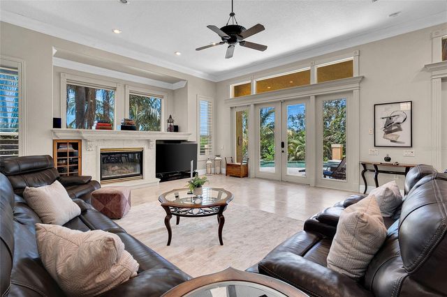 8707 SILVERTHORN ROAD, Seminole, FL 33777