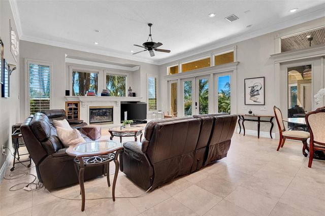 8707 SILVERTHORN ROAD, Seminole, FL 33777