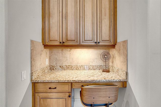 8707 SILVERTHORN ROAD, Seminole, FL 33777