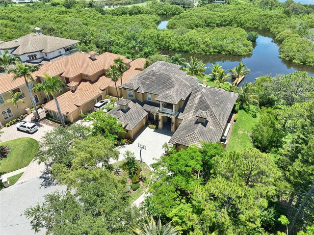 8707 SILVERTHORN ROAD, Seminole, FL 33777