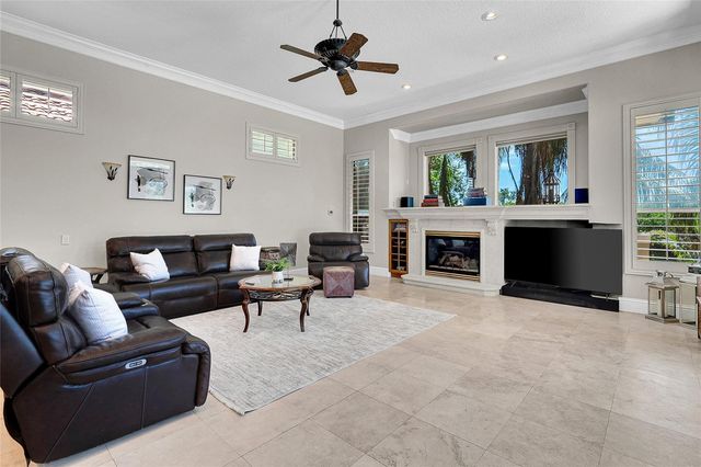 8707 SILVERTHORN ROAD, Seminole, FL 33777