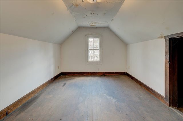 1 Hanley Farm Road, Warren, RI 02885