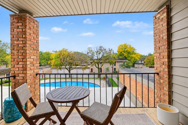 6328 Barrie Road 3M, Edina, MN 55435