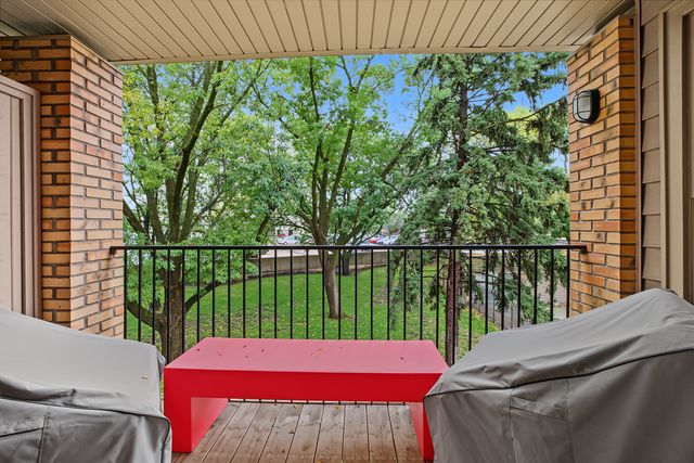 6328 Barrie Road 3M, Edina, MN 55435