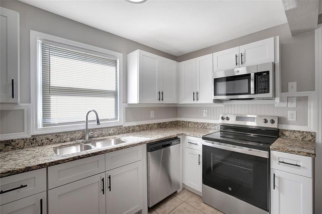 5605 OCEANIC ROAD, Holiday, FL 34690