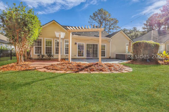 218 Pinecrest Cir, Bluffton, SC 29910