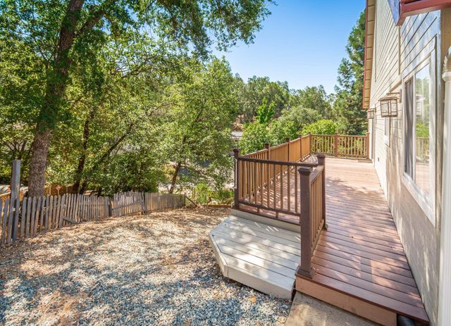 2812 Bronzecrest St, Placerville, CA 95667