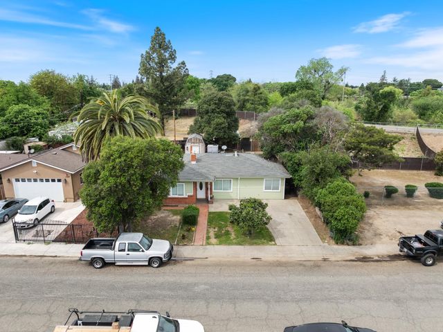1739 La Jolla Dr, Stockton, CA 95204
