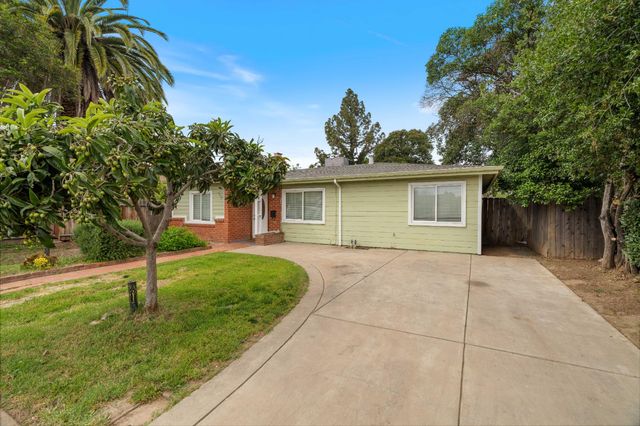 1739 La Jolla Dr, Stockton, CA 95204