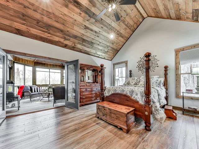208 Weeks Drive, Ellijay, GA 30540