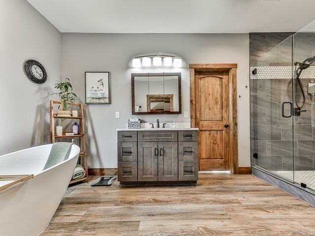 208 Weeks Drive, Ellijay, GA 30540