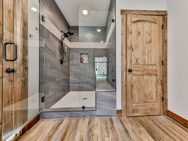 208 Weeks Drive, Ellijay, GA 30540
