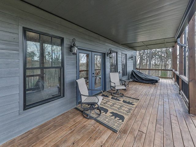 208 Weeks Drive, Ellijay, GA 30540