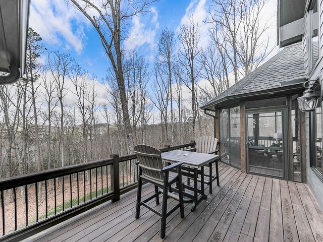 208 Weeks Drive, Ellijay, GA 30540