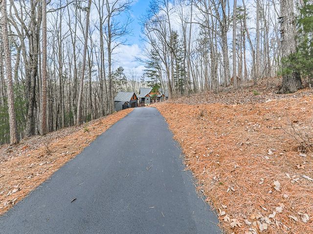 208 Weeks Drive, Ellijay, GA 30540