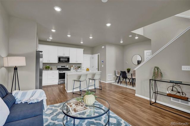 11424 W Belleview Drive, Littleton, CO 80127