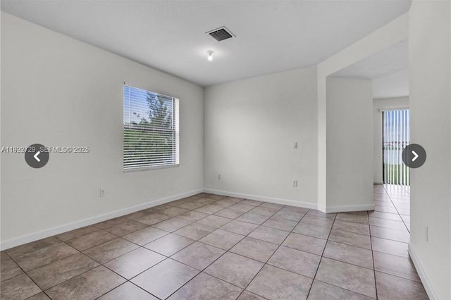 10091 W 35th Ln 10091, Hialeah, FL 33018