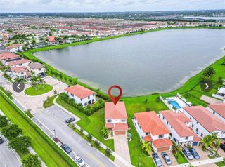 10091 W 35th Ln 10091, Hialeah, FL 33018