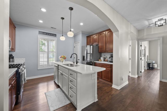 6156 Tournament Avenue, Westerville, OH 43081