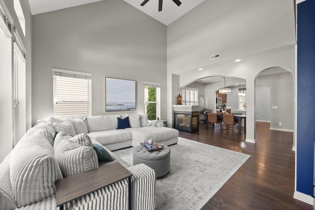 6156 Tournament Avenue, Westerville, OH 43081