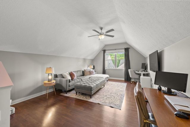 6156 Tournament Avenue, Westerville, OH 43081
