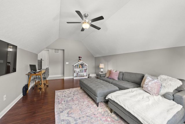 6156 Tournament Avenue, Westerville, OH 43081